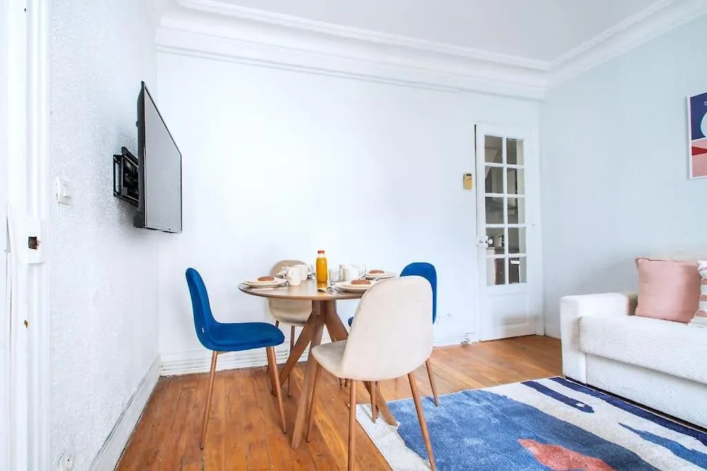 Blue And Pink Flat Next Montparnasse - Ii *