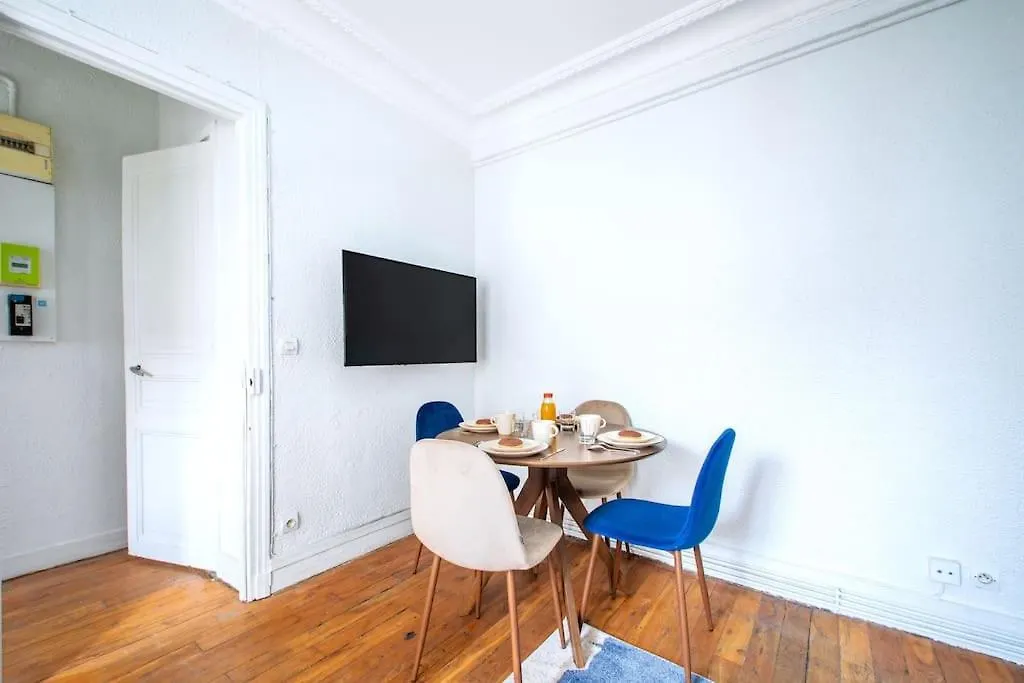 Blue And Pink Flat Next Montparnasse - Ii * Paris